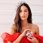 CAROLINA HERRERA CH QUEENS для женщин flaconium.ru