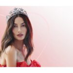 CAROLINA HERRERA CH QUEENS для женщин flaconium.ru