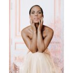 GIVENCHY DAHLIA DIVIN EAU DE TOILETTE для женщин flaconium.ru